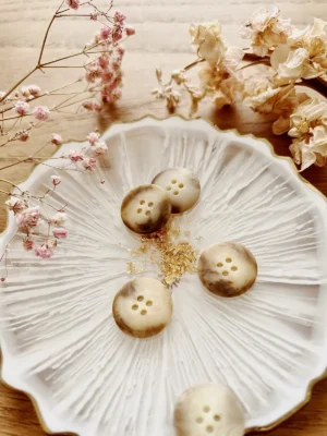 Bouton écaille marbré beige